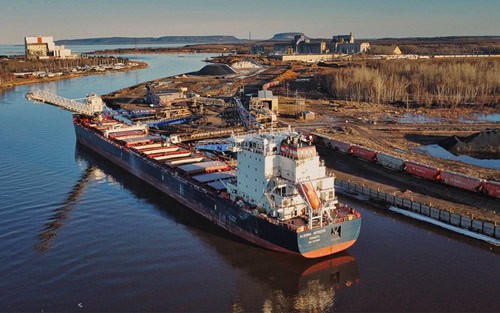 Picture of ship on Great Lakes – St. Lawrence Seaway