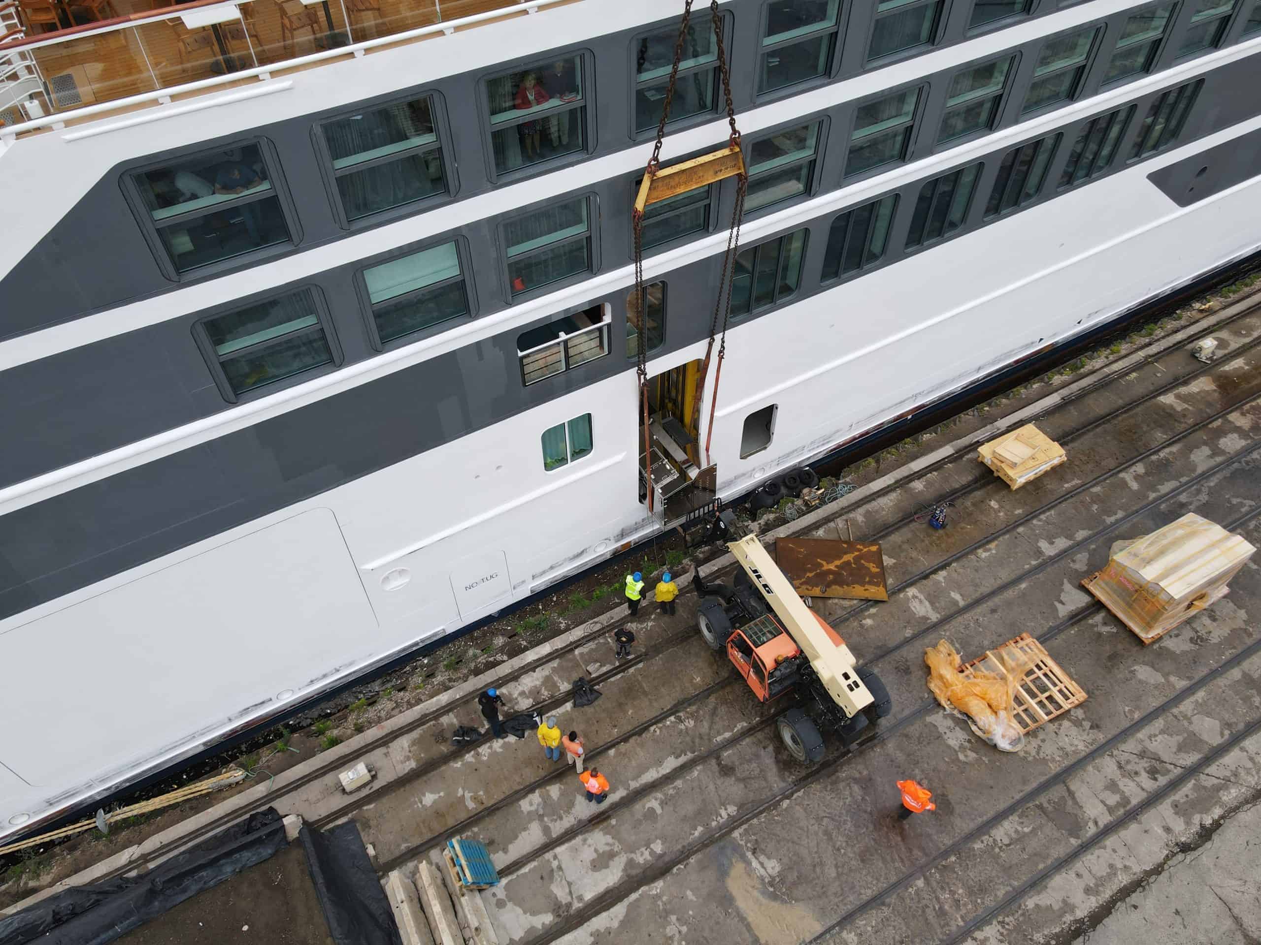Complex Cargo Lift – A Proven Skill-Set
